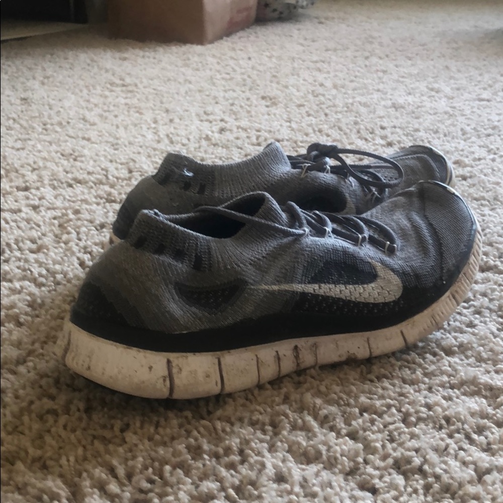 nike men’s shoes flyknit